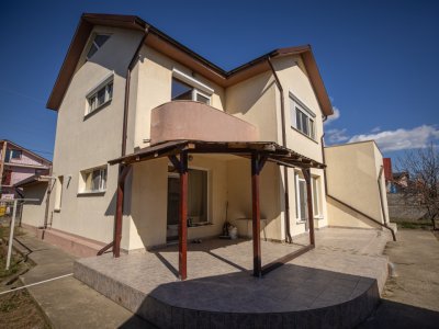 Casa P+1 de vanzare, situata in orasul Navodari