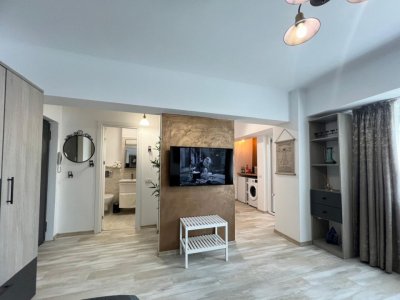 Garsoniera de inchiriat, in zona Casa de Cultura