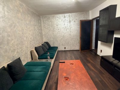 Apartament 2 camere de vanzare in zona CET