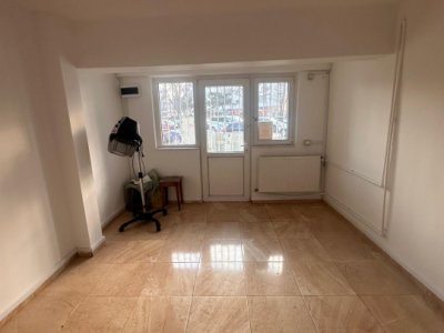 Spatiu Comercial D+P+1, situat in zona Centrala