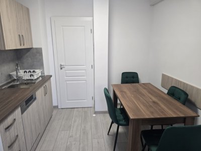 Apartament 2 camere de inchiriat in zona Faleza Nord