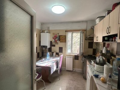 Apartament 4 camere, situat in zona Inel II