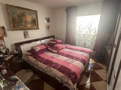 Apartament 4 camere, situat in Poarta 6