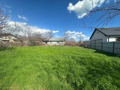 Oportunitate! Teren 820 mp cu casă, in Valu lui Traian