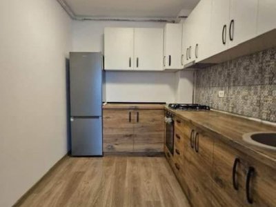 Apartament 2 camere, zona Dacia Constanta
