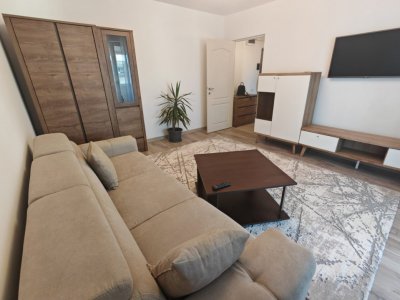 Apartament 2 camere de vanzare, situat in centrul Constantei