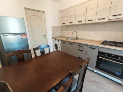 Apartament 2 camere de vanzare, situat in centrul Constantei