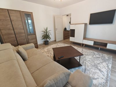 Apartament 2 camere de vanzare, situat in centrul Constantei