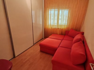 Apartament 3 camere de vânzare | Zona Far, Constanța
