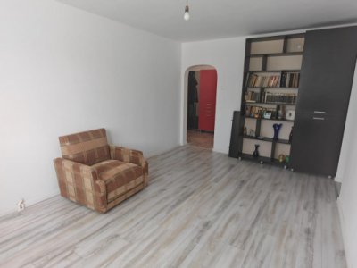 Apartament 3 camere de vanzare in zona Far, Constanta