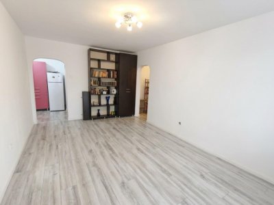 Apartament 3 Camere de vanzare in zona  FAR - Constanța | Decomandat | Renovat