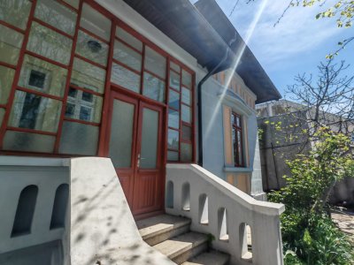 Casă de vânzare situată în Tomis II - Constanta