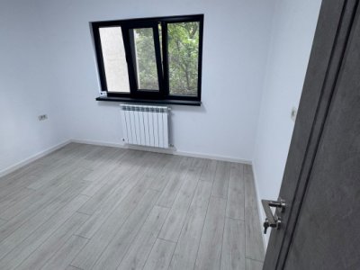 Apartament 2 Camere de Vânzare Poarta 6 | Decomandat