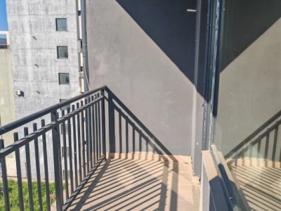 Apartament 2 camere de vanzare in zona Campus - Tomis Nord | Vedere catre lac 🌊