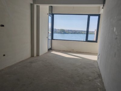 Apartament 2 camere de vanzare in zona Campus - Tomis Nord | Vedere catre lac 🌊