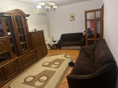 Apartament 2 camere de vânzare în zona Trocadero – confort, locație excelentă 