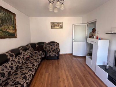 Apartament 4 camere de vânzare în zona Inel I
