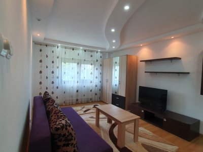 Apartament 2 camere, decomandat, Constanța – Tomis III, termen lung