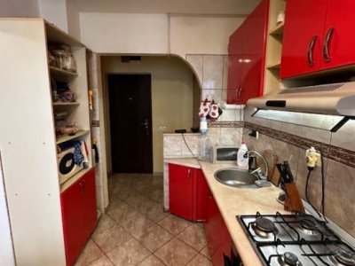 Apartament 4 camere decomandat de vânzare în Tomis Nord, Constanța