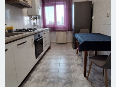 Apartament 3 camere de închiriat, termen lun, în zona ICIL, Constanța