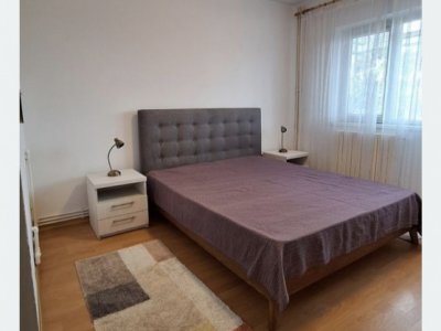 Apartament 3 camere de închiriat, termen lun, în zona ICIL, Constanța