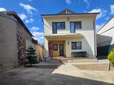 Casa P+1+Pod de vanzare in zona Bratianu