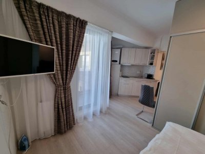 Studio de Vânzare în Mamaia | Vedere la Lac și Loc de Parcare