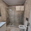 Studio Mamaia cu vedere frontală la lac și parcare subterană inclusă thumb 6