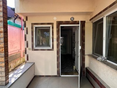Casă 3 camere de vânzare în Brătianu Constanța | Teren 300 mp | Garaj