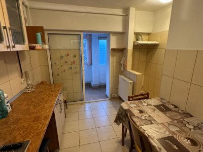 Apartament 2 camere, situat in zona Tomis II