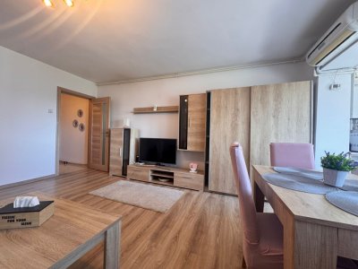 Garsonieră de vânzare în Tomis Nord – vedere parc, aproape de Mamaia și campus 