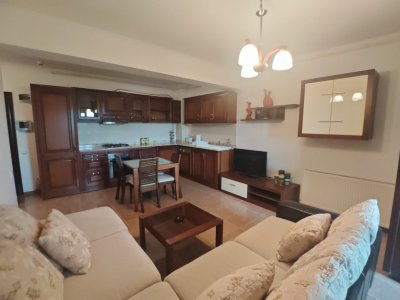 Apartament 2 camere de vânzare în Mamaia - vedere spre răsărit, lângă Hotel Vega
