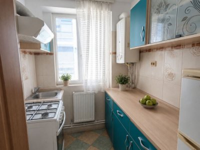 Apartament 2 camere de vânzare în zona Casa de Cultură, mobilat și utilat