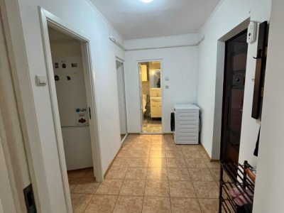 Apartament 2 camere de închiriat în Constanța zona Faleză Nord, termen lung