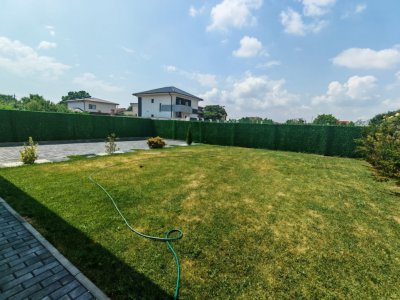 Casă de vânzare în Cumpăna, la cheie, utilități complete, deschidere la 2 străzi