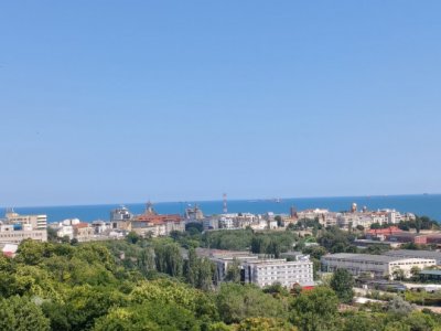 Apartament de vânzare 2 camere – Centru Constanța, vedere panoramică la mare