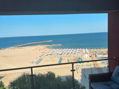 Apartament 3 camere de inchiriat | Vedere la mare | Plaja Reyna