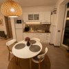 Mamaia Nord | 2 camere de inchiriat cu balcon | Etaj 3 | Aproape de plajă thumb 1