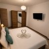 Mamaia Nord | 2 camere de inchiriat cu balcon | Etaj 3 | Aproape de plajă thumb 3