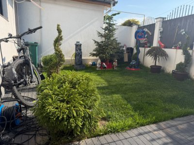 Duplex de închiriat în Năvodari – 100 mp, 3 camere, terasă și grătar