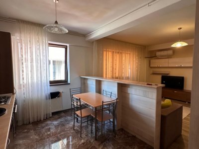 Apartament de închiriat – Zona Faleză | Etaj | Mobilat și utilat | Termen lung