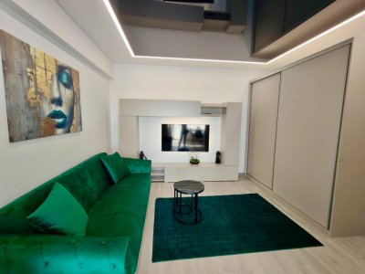 Apartament 3 camere de închiriat pe termen lung în zona Compozitori 