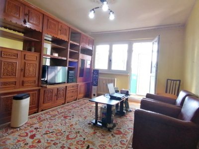 Apartament 2 camere semidecomandat, balcon 9mp, Lucretiu Patrascanu