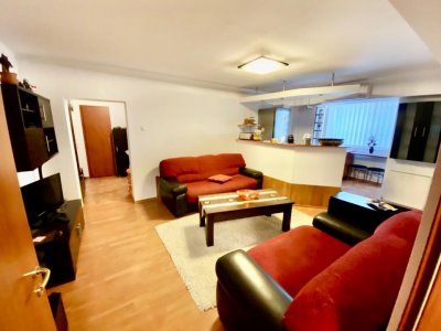 DE ÎNCHIRIAT – Apartament 3 camere, Pitești, Str. Frații Golești 