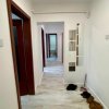 Apartament 3 camere, decomandat, zonă ultracentrală, bloc Mobilux, etaj 1 thumb 4