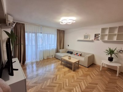 Apartament de inchiriat  2 camere Zona Decebal , Piata Muncii.