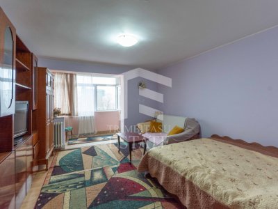 Costin Georgian Lucretiu Patrascanu, Garsoniera modesta, de inchiriat, Comision0