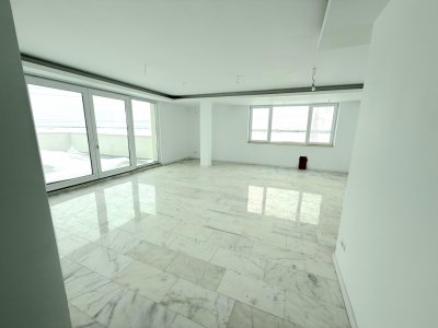 Penthouse 3 Camere cu priveliste panoramica - 224mp | Green Garden