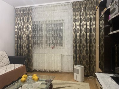 De vanzare apartament cu 3 camere zona Unirii