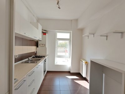 Vanzare apartament doua camere, parcare inclusa, Berceni-Oltenitei